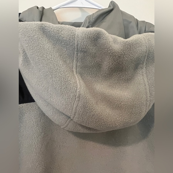 Columbia Youth Reversible Zipper Fleece Jacket - Picture 5 of 10